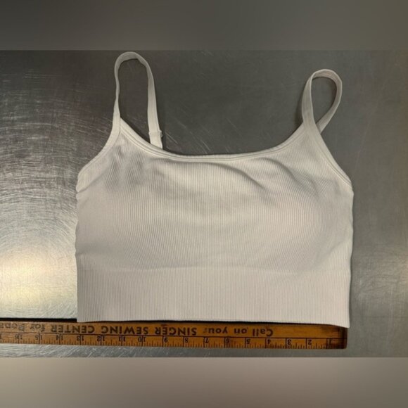 Uniqlo - Seamless Half Bra Camisole - Picture 3 of 7